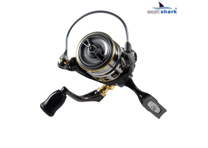 Катушка EastShark Silver SPIN 2500 Carbon body